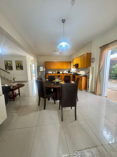 Image No.9-4 Bed House for sale