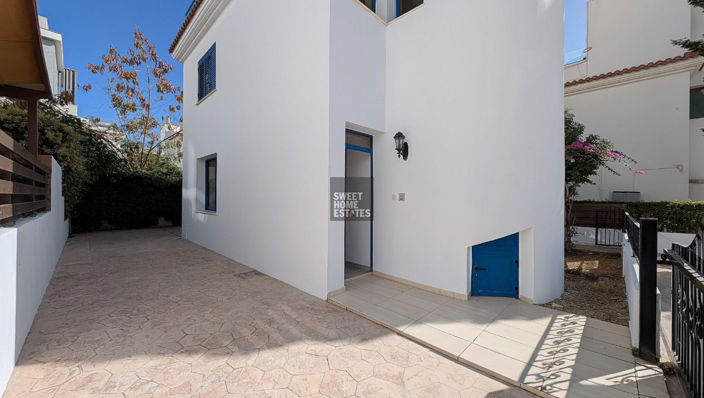 Image No.24-3 Bed House for sale