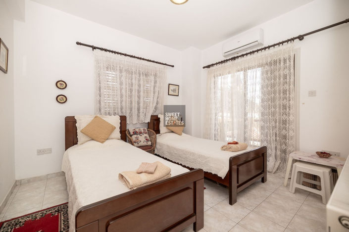 Image No.13-4 Bed House for sale