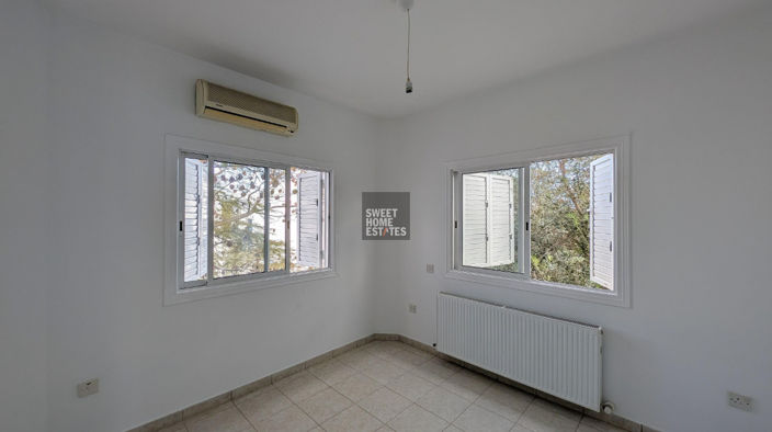 Image No.22-3 Bed House for sale