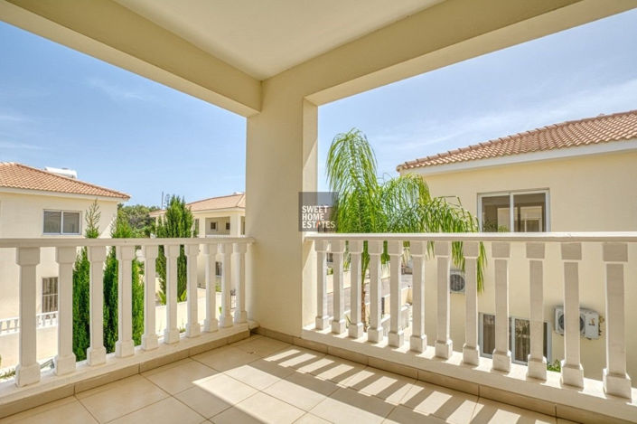 Image No.16-3 Bed House for sale