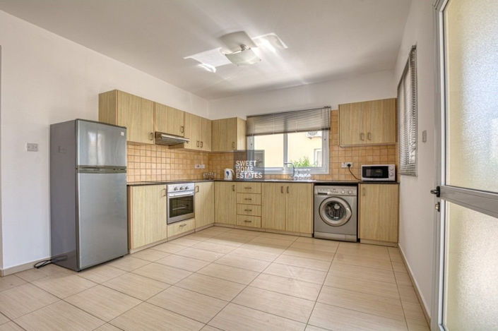 Image No.2-3 Bed House for sale