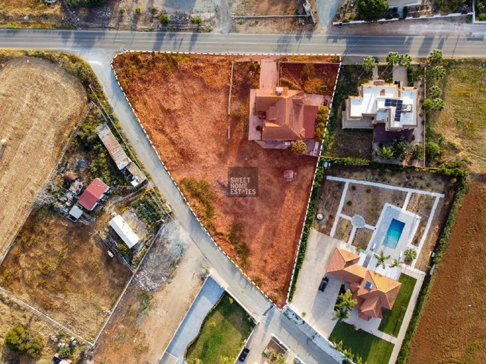 Image No.3-Maison de 4 chambres à vendre à Xylophaghou