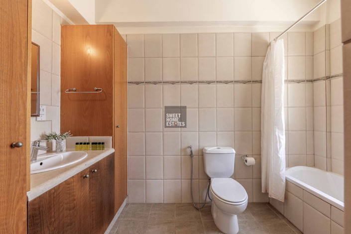 Image No.24-3 Bed House for sale