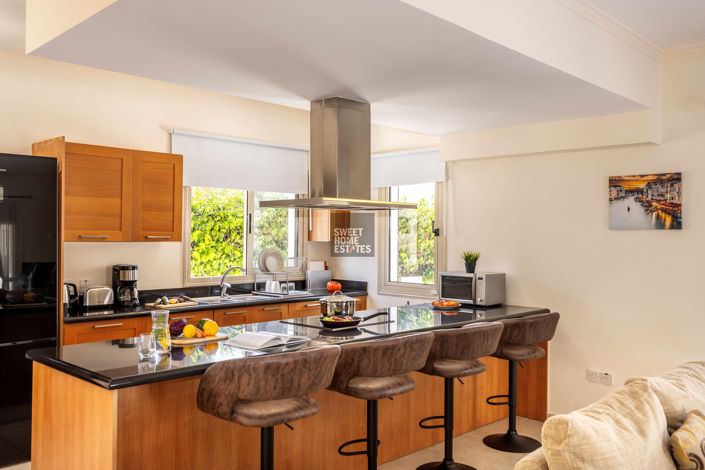 Image No.3-3 Bed House for sale