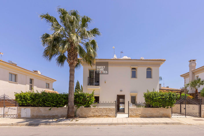 Image No.45-3 Bed House for sale