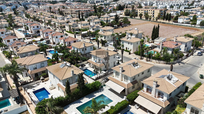 Image No.52-3 Bed House for sale