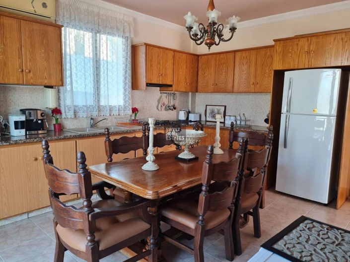 Image No.3-3 Bed House for sale