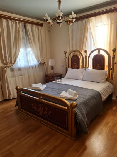 Image No.9-3 Bed House for sale