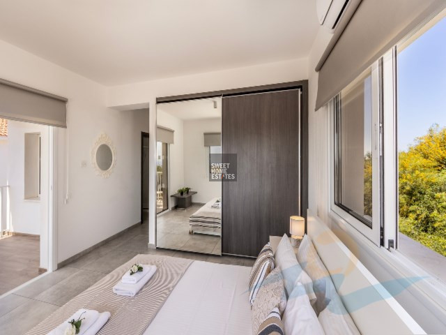 Image No.15-3 Bed House for sale