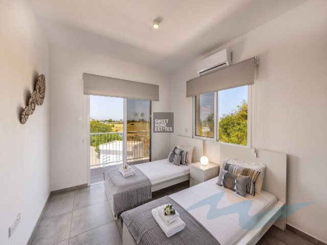 Image No.18-3 Bed House for sale