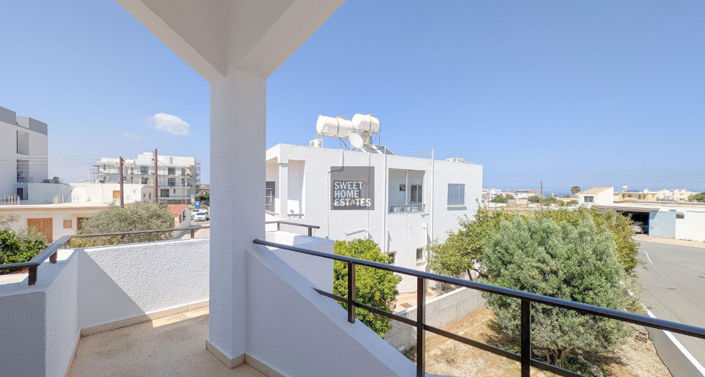 Image No.12-3 Bed House for sale