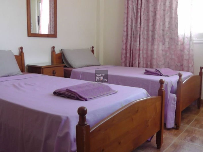 Image No.12-3 Bed House for sale