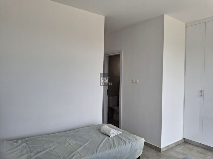 Image No.10-2 Bed Townhouse for sale
