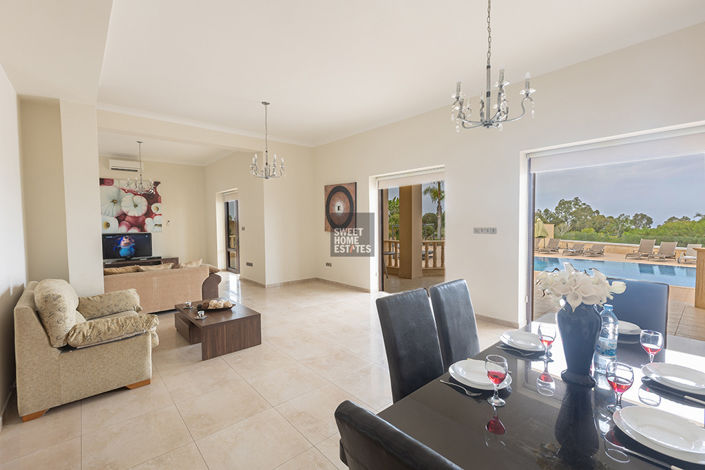 Image No.22-7 Bed House for sale