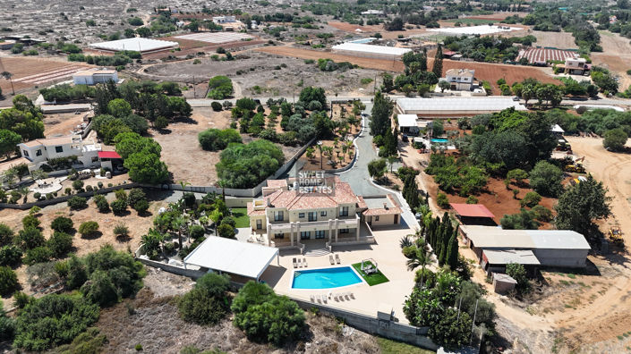 Image No.47-7 Bed House for sale