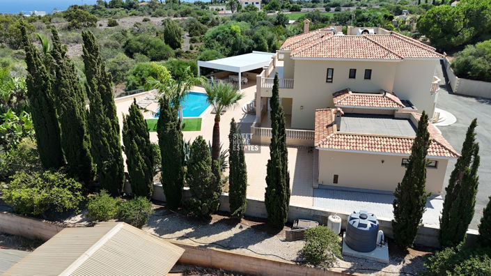 Image No.55-7 Bed House for sale