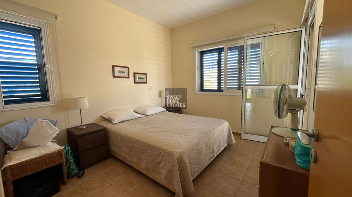 Image No.12-3 Bed House for sale