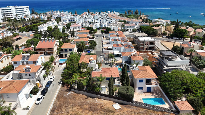 Image No.22-3 Bed House for sale