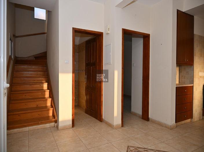 Image No.9-3 Bed House for sale