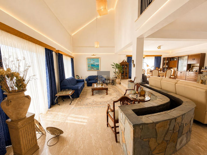 Image No.14-4 Bed House for sale