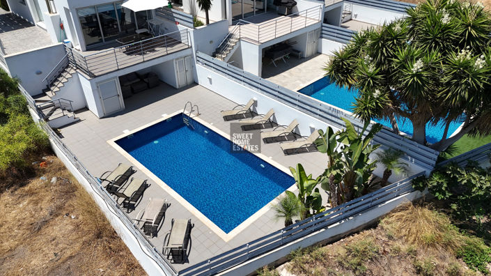 Image No.17-4 Bed House for sale