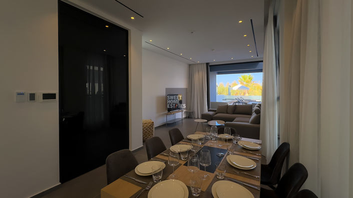 Image No.14-4 Bed House for sale