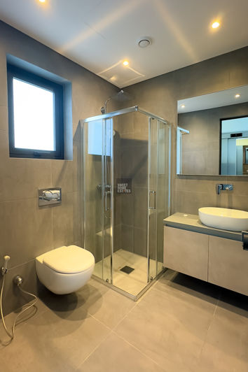 Image No.36-4 Bed House for sale
