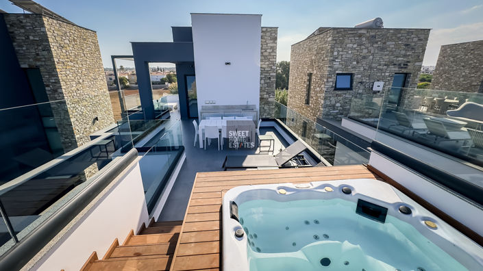 Image No.42-4 Bed House for sale