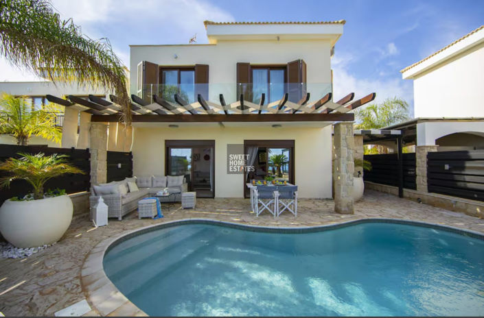 Image No.2-4 Bed House for sale