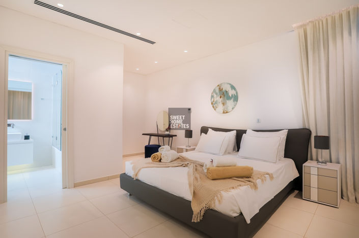 Image No.34-4 Bed House for sale