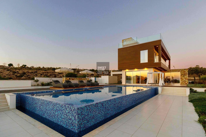Image No.6-3 Bed House for sale