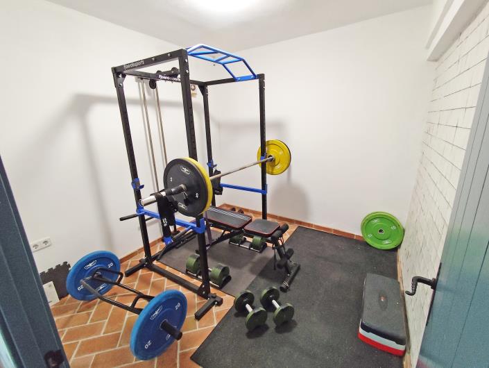 Image No.8-6 Bed Townhouse for sale