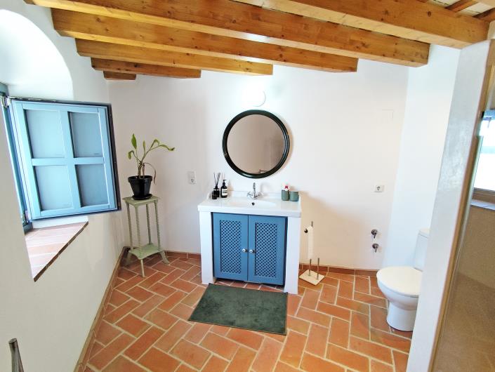 Image No.19-6 Bed Townhouse for sale