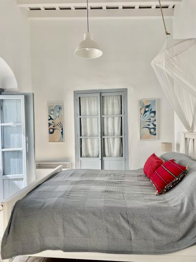 Image No.14-4 Bed Townhouse for sale