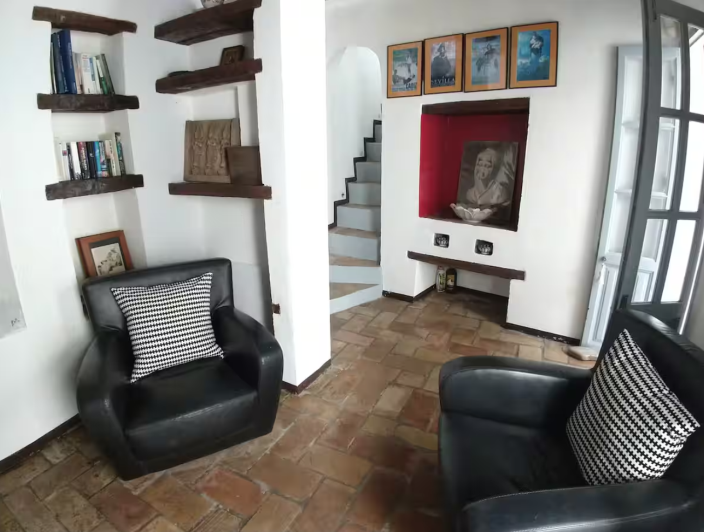 Image No.21-4 Bed Townhouse for sale