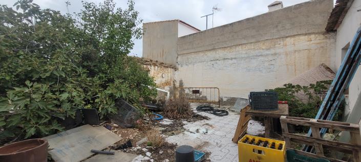 Image No.23-3 Bed Village House for sale