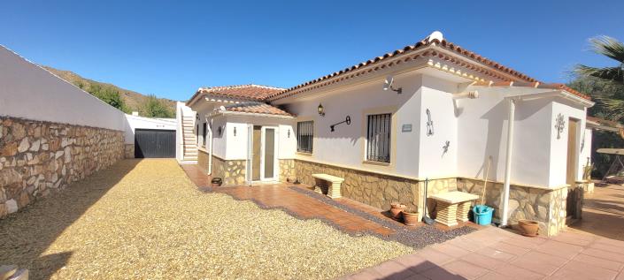 Image No.10-5 Bed House/Villa for sale