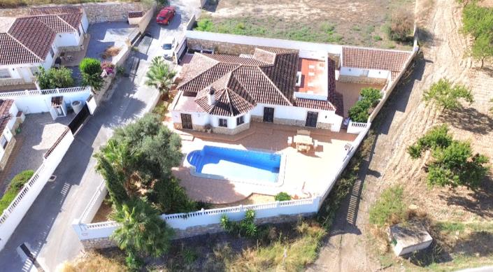 Image No.1-5 Bed House/Villa for sale