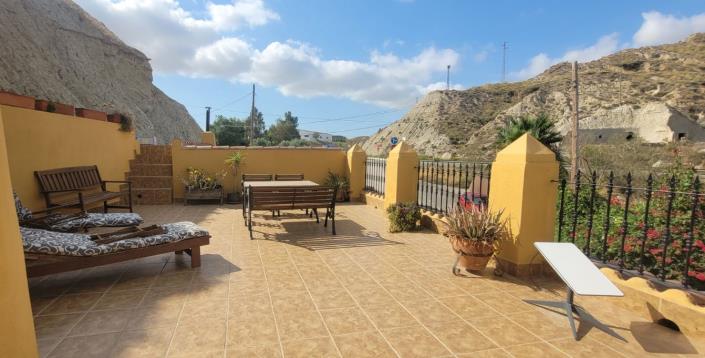 Image No.10-3 Bed House/Villa for sale