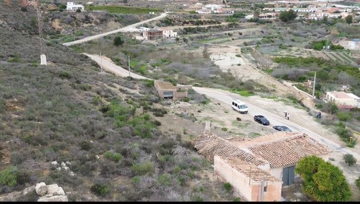 Image No.18-3 Bed Farmhouse for sale