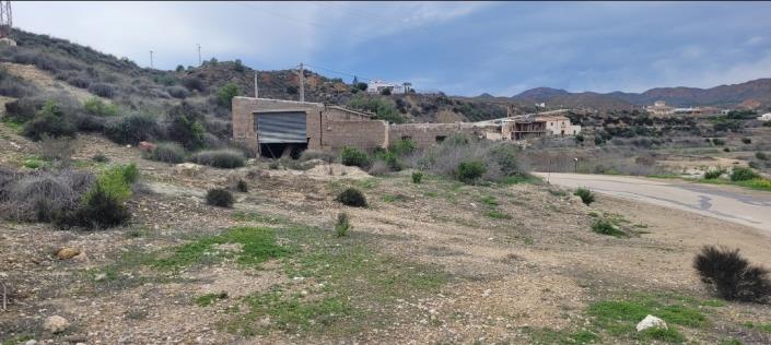 Image No.6-3 Bed Farmhouse for sale