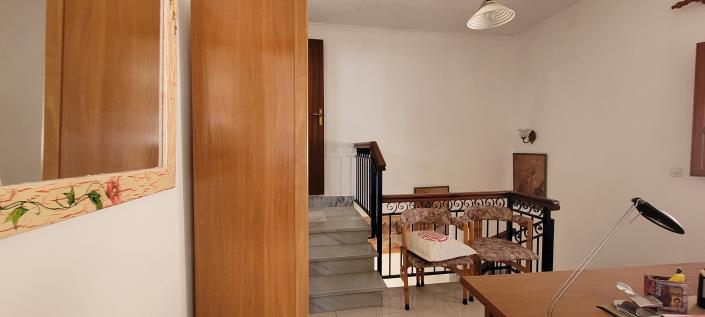 Image No.6-5 Bed Townhouse for sale