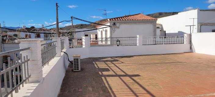 Image No.14-5 Bed Townhouse for sale