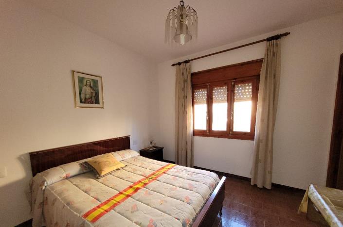 Image No.36-4 Bed Bungalow for sale