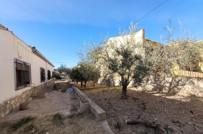 Image No.17-4 Bed Bungalow for sale