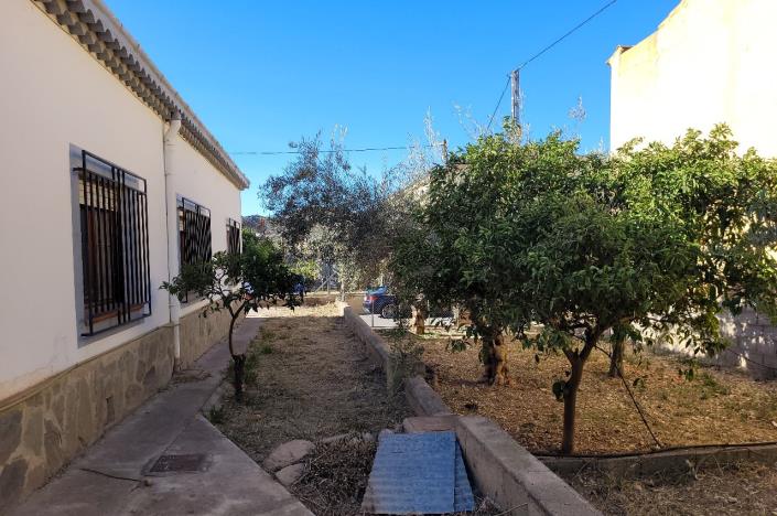 Image No.21-4 Bed Bungalow for sale