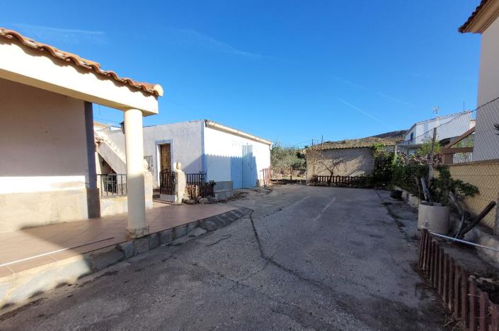 Image No.26-4 Bed Bungalow for sale