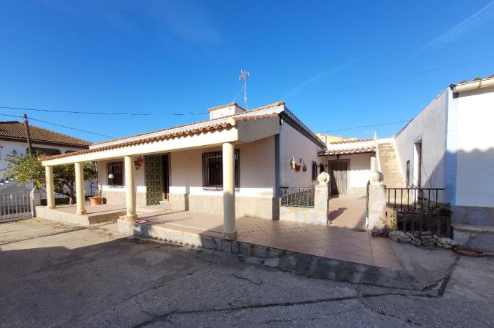 Image No.2-4 Bed Bungalow for sale