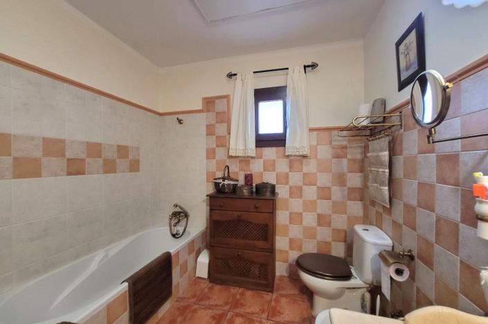 Image No.34-3 Bed Bungalow for sale